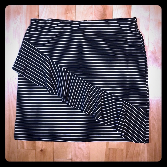 Zara Striped Mini Skirt - Picture 8 of 8
